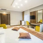 Hotel Caykara Park
